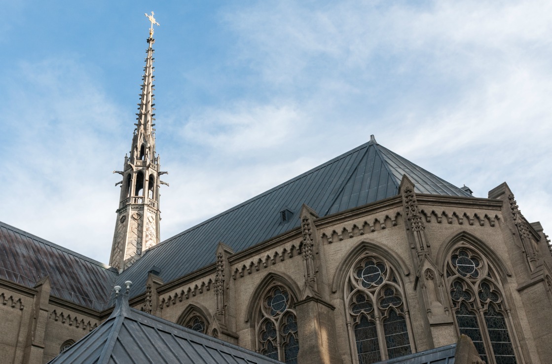 Fassade der Grace Cathedral in San Francisco